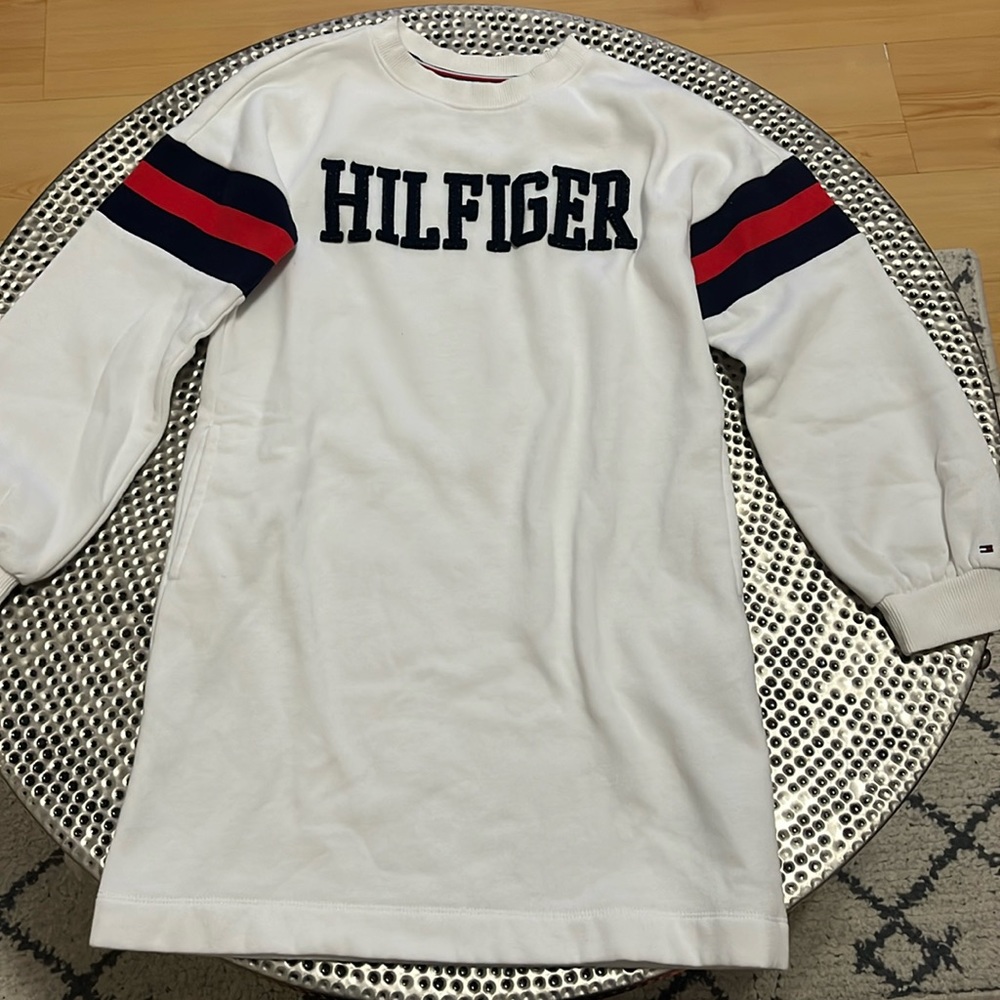 Tommy Hilfiger sweater dress with 2 side pockets